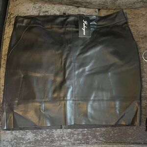 Elegant Black Faux Leather Mini Skirt
